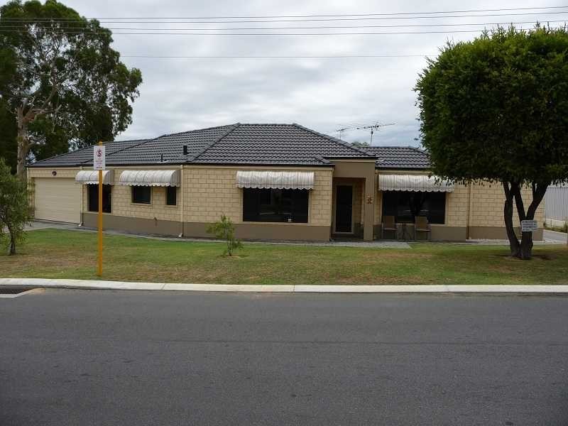 9a Narla Way, Nollamara WA 6061