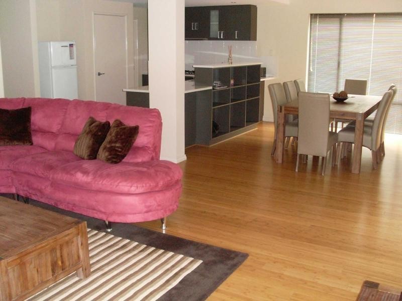 93 Baloo Crescent, Wannanup WA 6210