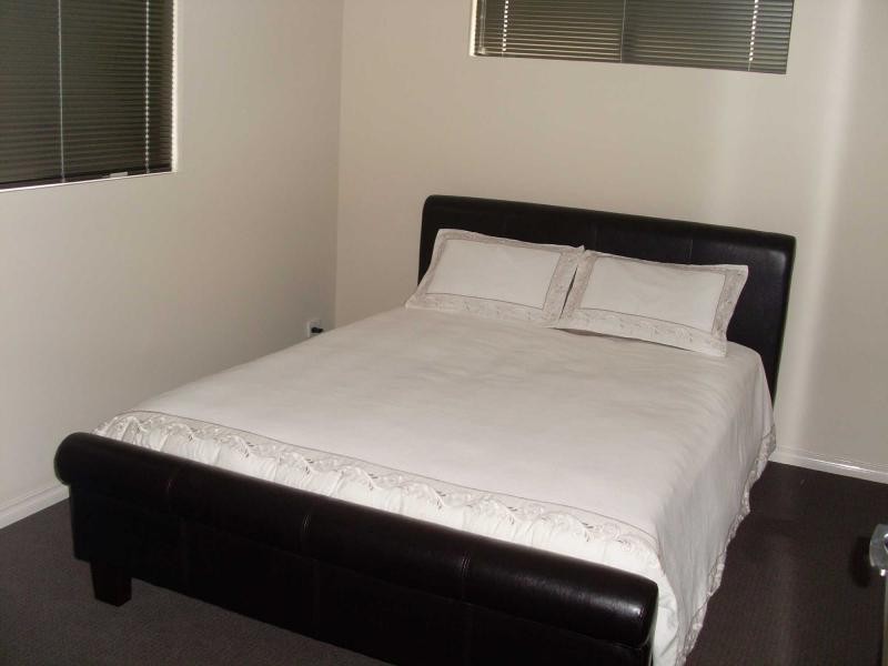 93 Baloo Crescent, Wannanup WA 6210