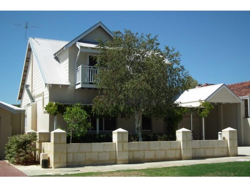 136 Holland Street, Wembley WA 6014