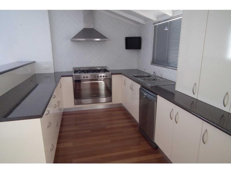 136 Holland Street, Wembley WA 6014