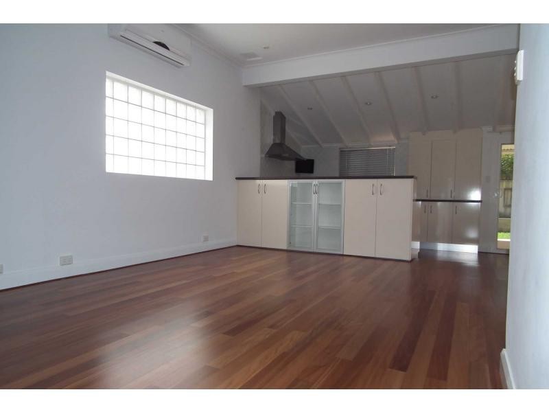 136 Holland Street, Wembley WA 6014