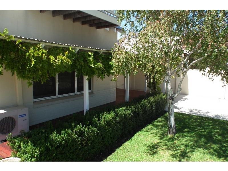 136 Holland Street, Wembley WA 6014