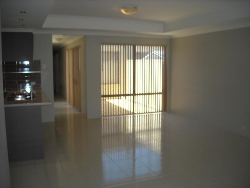 4A Cass Boulevard, Darch WA 6065