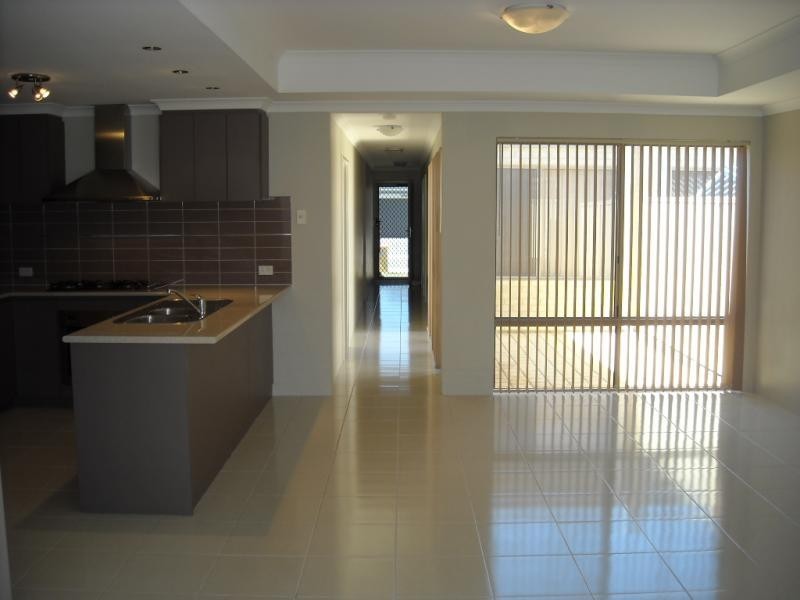 4A Cass Boulevard, Darch WA 6065