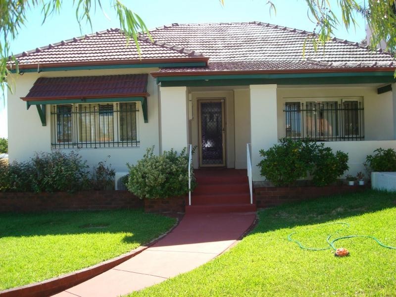 18 Falkirk Avenue, Maylands WA 6051