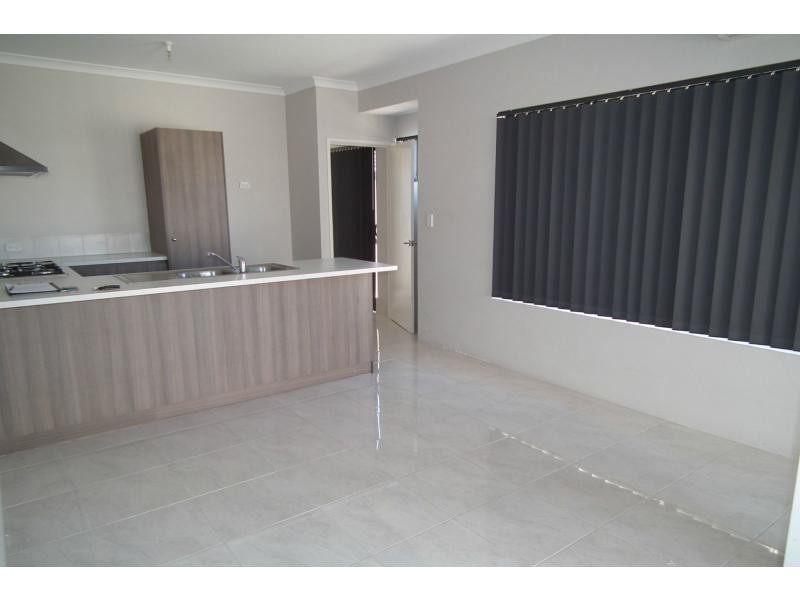 3/44 Russell Road, Madeley WA 6065