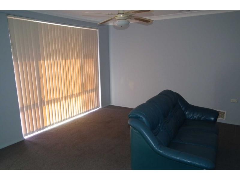 23 Foxglove Gardens, Mirrabooka WA 6061