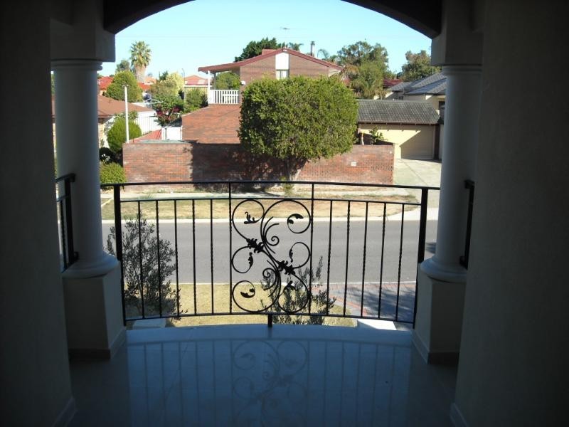 26 Majella Way, Westminster WA 6061