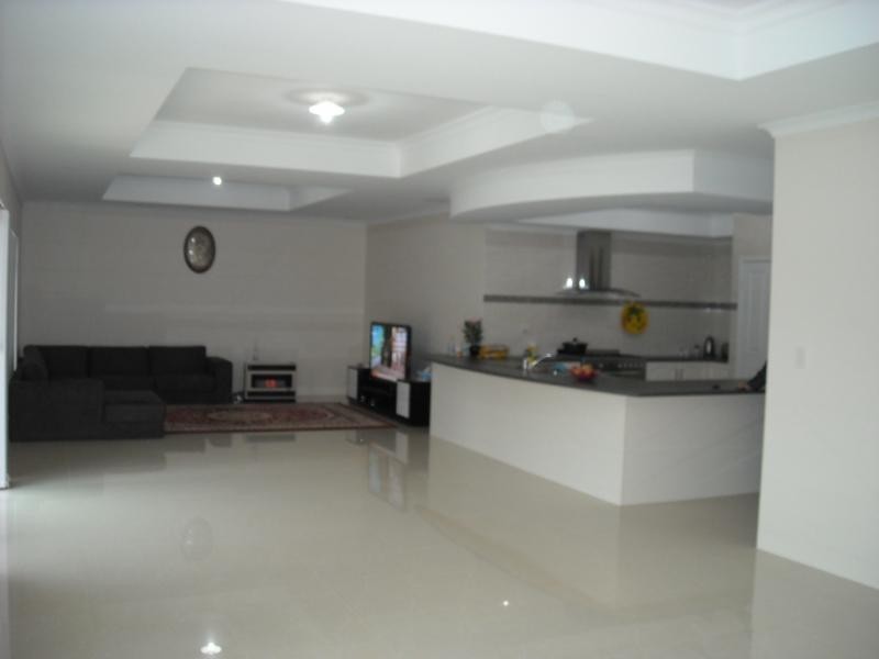 8 Bittern Way, Beechboro WA 6063