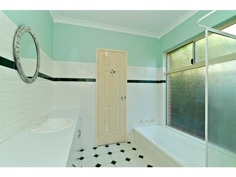 Bassendean WA 6054