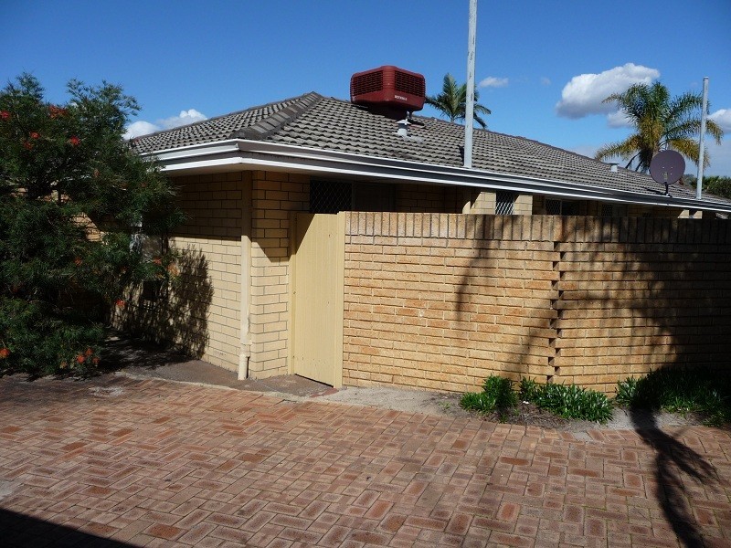 2/52 Pola Street, Dianella WA 6059