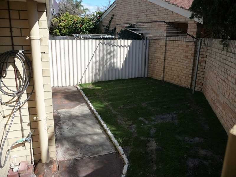 2/52 Pola Street, Dianella WA 6059