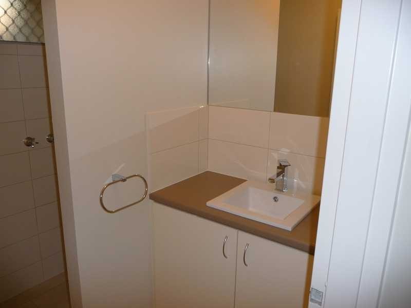 2/52 Pola Street, Dianella WA 6059