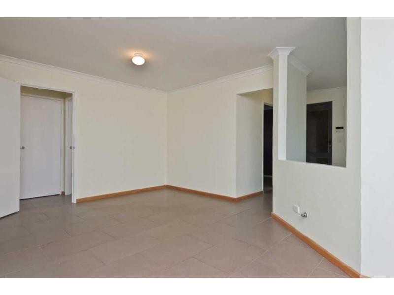 6/18 The Crescent, Redcliffe WA 6104