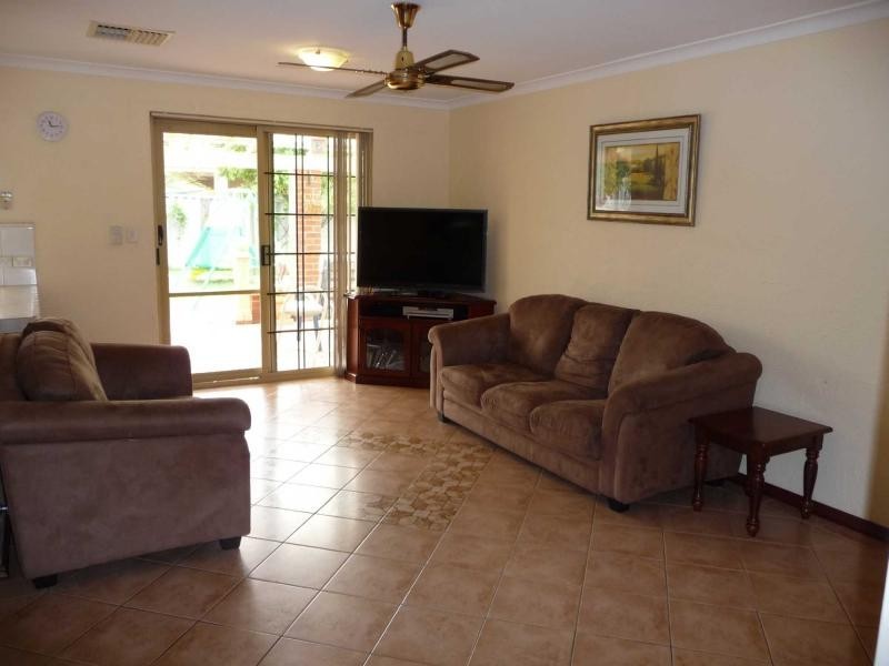 4 Hampden Close, Dianella WA 6059