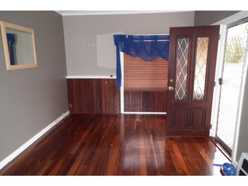 17 Towning Street, Embleton WA 6062