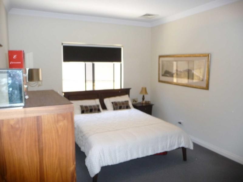 1 Benghazi Loop, Dianella WA 6059