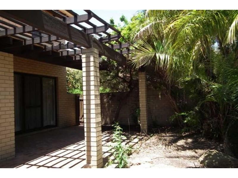 1/8 Wavertree Place, Leederville WA 6007