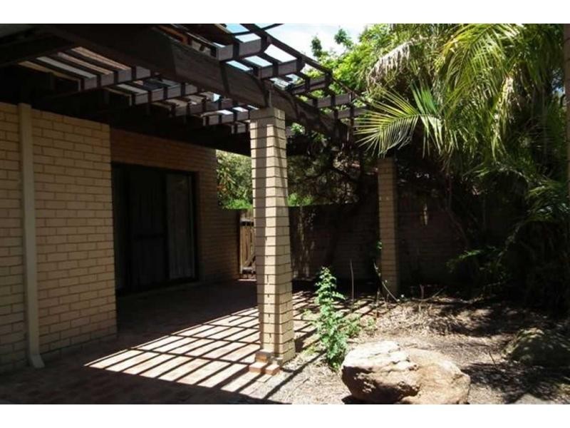 1/8 Wavertree Place, Leederville WA 6007