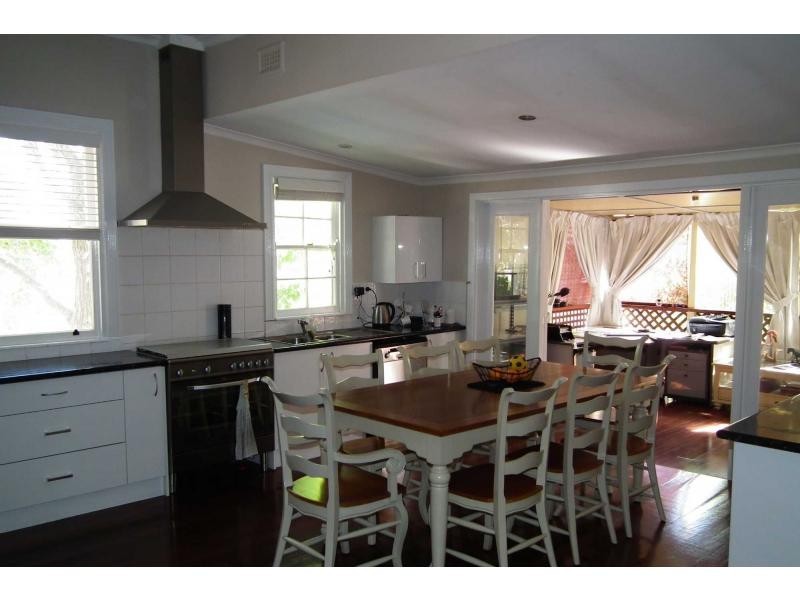 23 Chatham Road, Woodbridge WA 6056