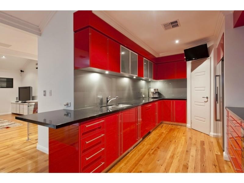 6 De Havilland View, Maylands WA 6051