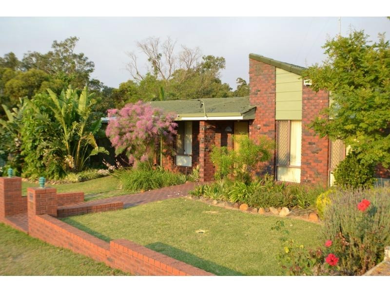 15 Stirling Close, Swan View WA 6056