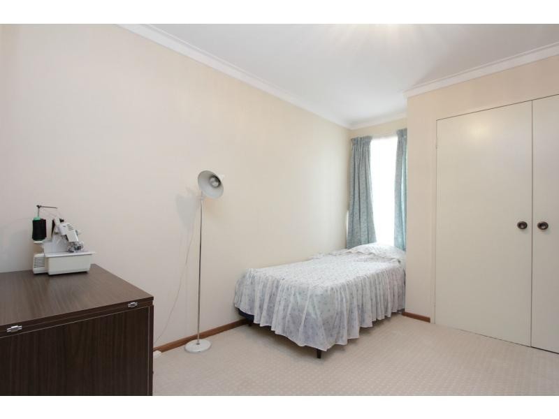 15 Stirling Close, Swan View WA 6056
