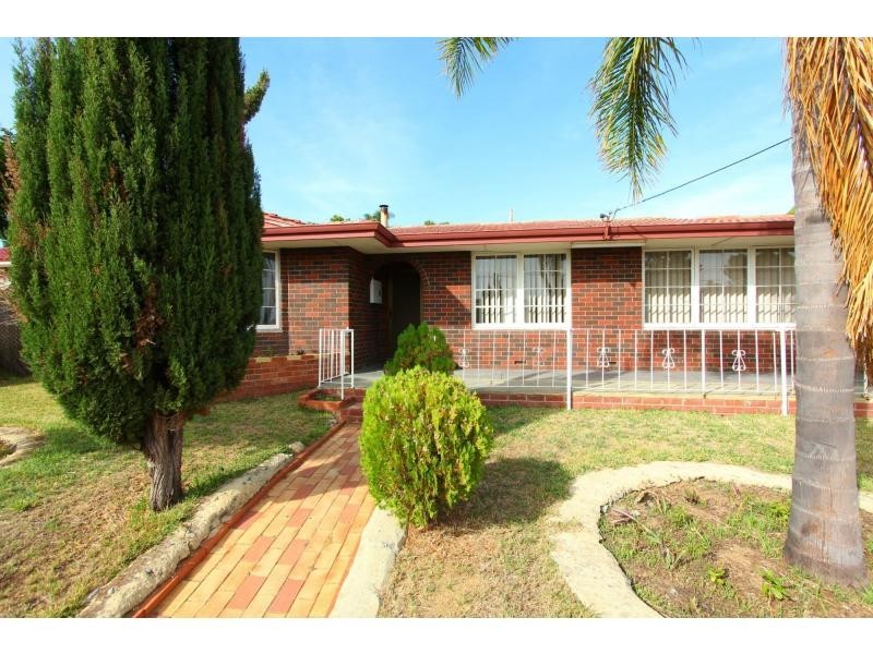 12 Girrawheen Avenue, Girrawheen WA 6064