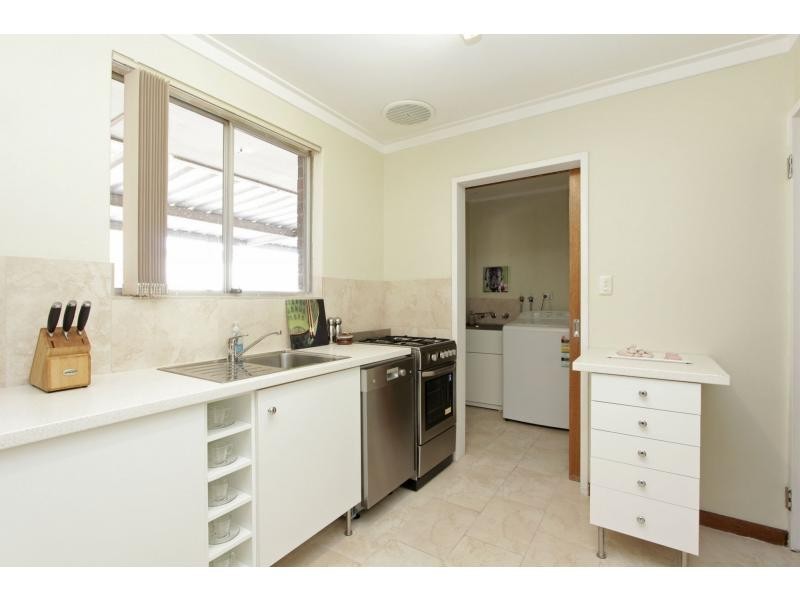 12 Girrawheen Avenue, Girrawheen WA 6064