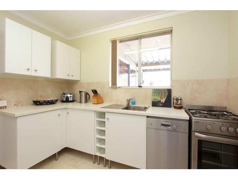 12 Girrawheen Avenue, Girrawheen WA 6064