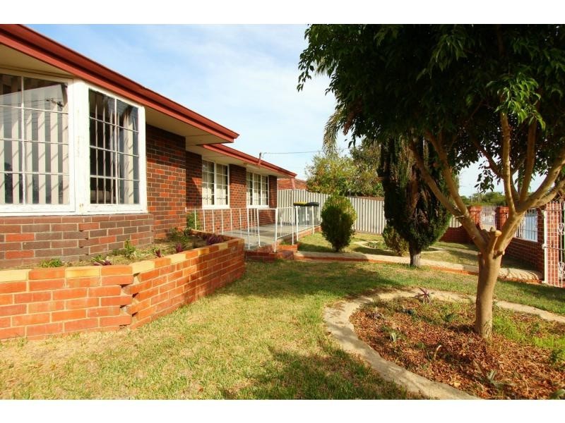 12 Girrawheen Avenue, Girrawheen WA 6064