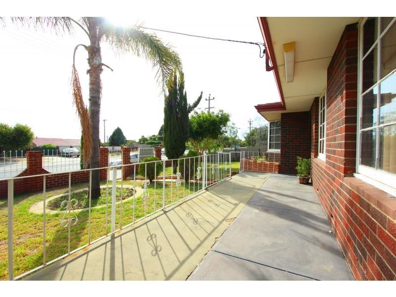 12 Girrawheen Avenue, Girrawheen WA 6064