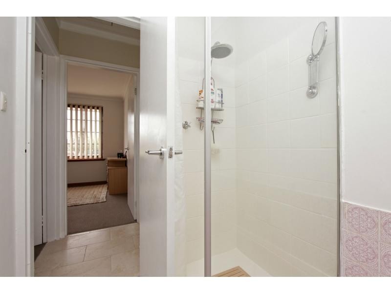 12 Girrawheen Avenue, Girrawheen WA 6064