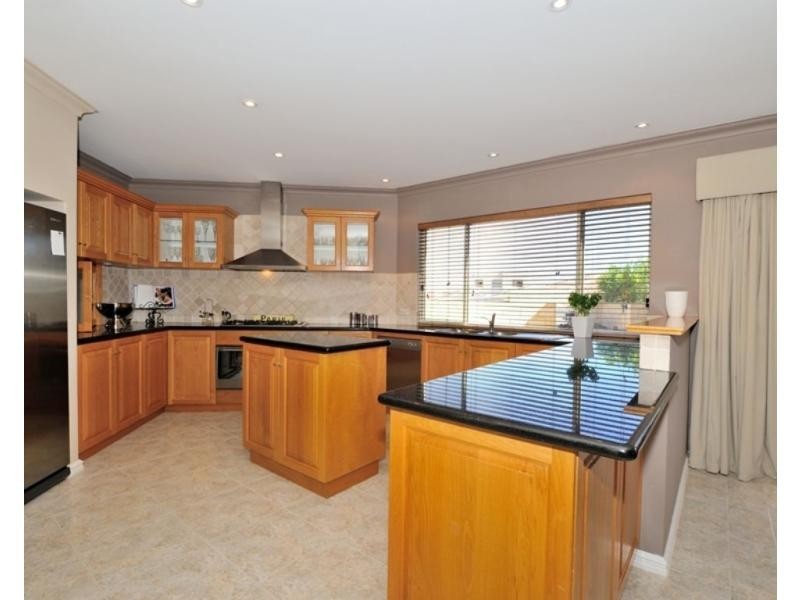 3 Buchanan Rise, Coogee WA 6166