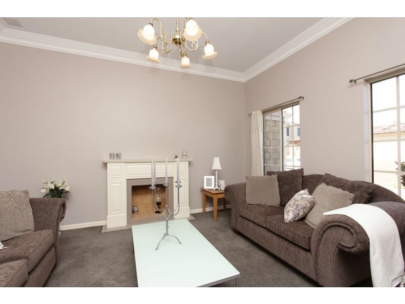 3 Buchanan Rise, Coogee WA 6166