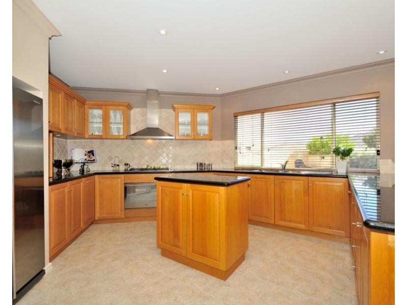 3 Buchanan Rise, Coogee WA 6166