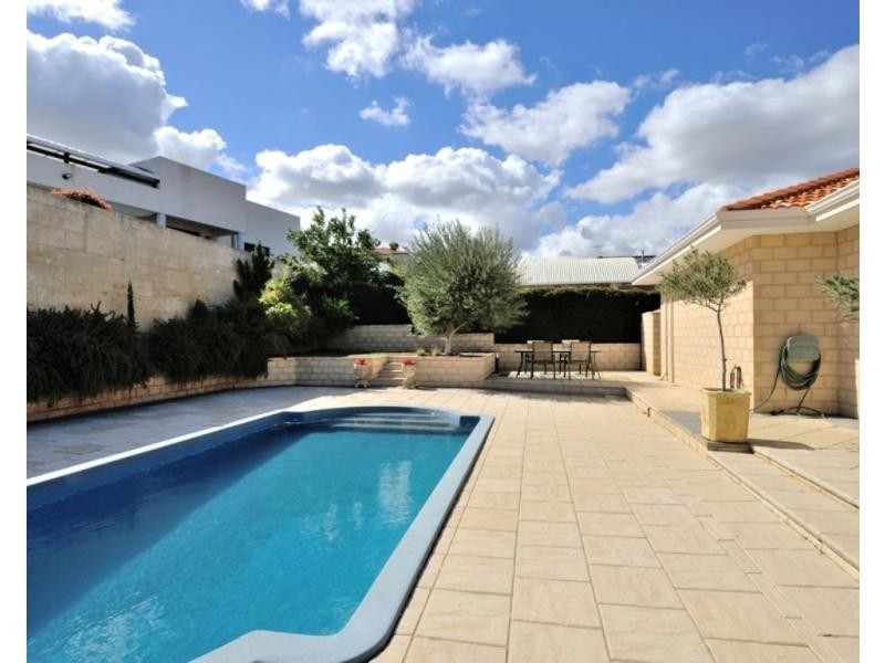 3 Buchanan Rise, Coogee WA 6166