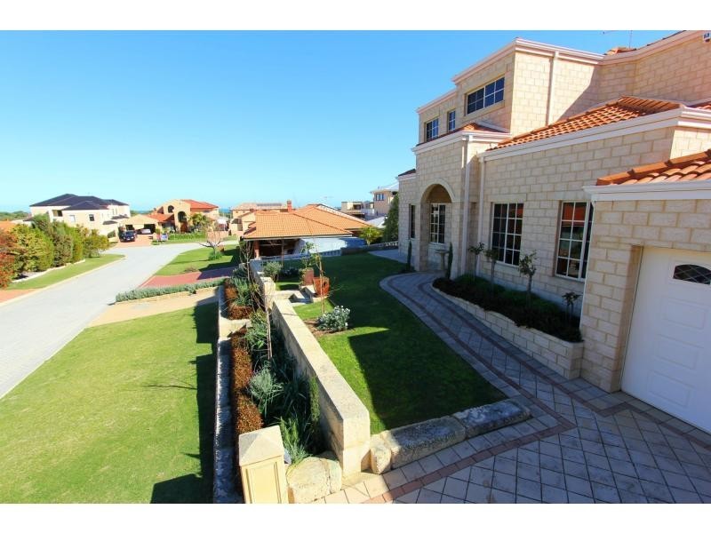 3 Buchanan Rise, Coogee WA 6166