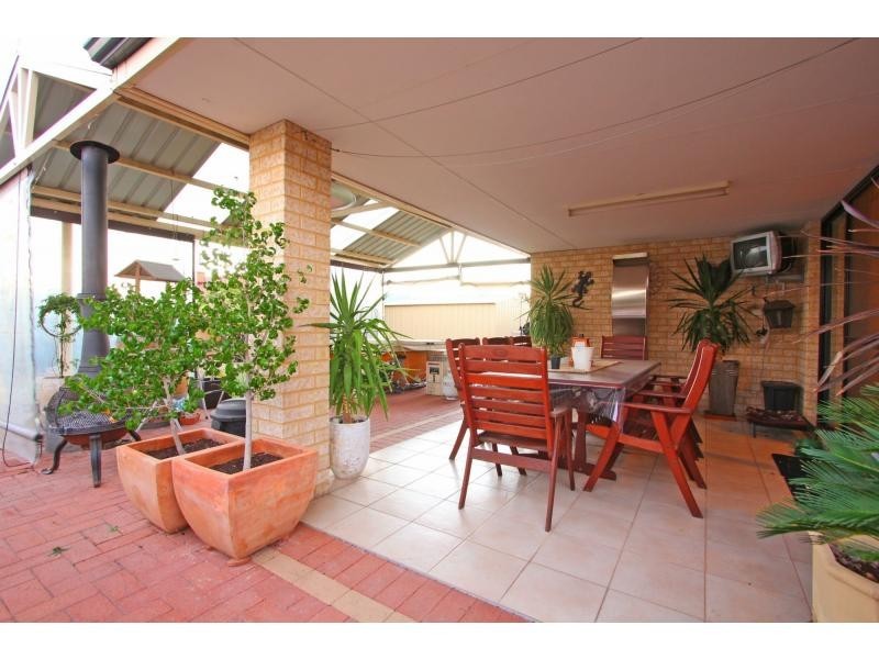 52 Garran Loop, Henley Brook WA 6055