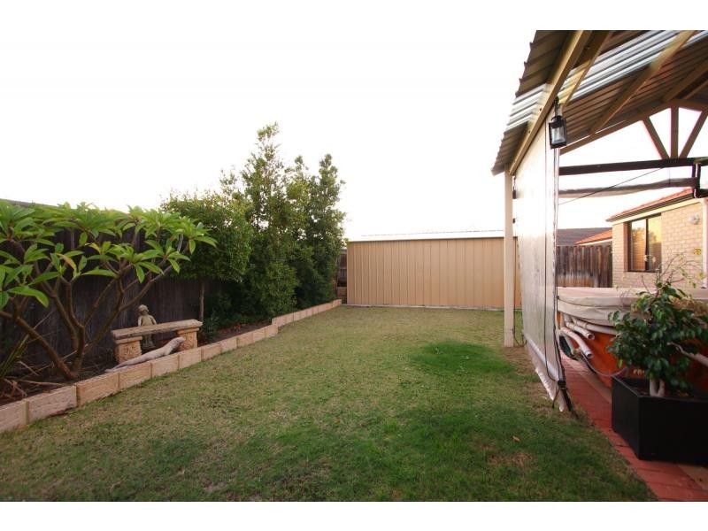 52 Garran Loop, Henley Brook WA 6055