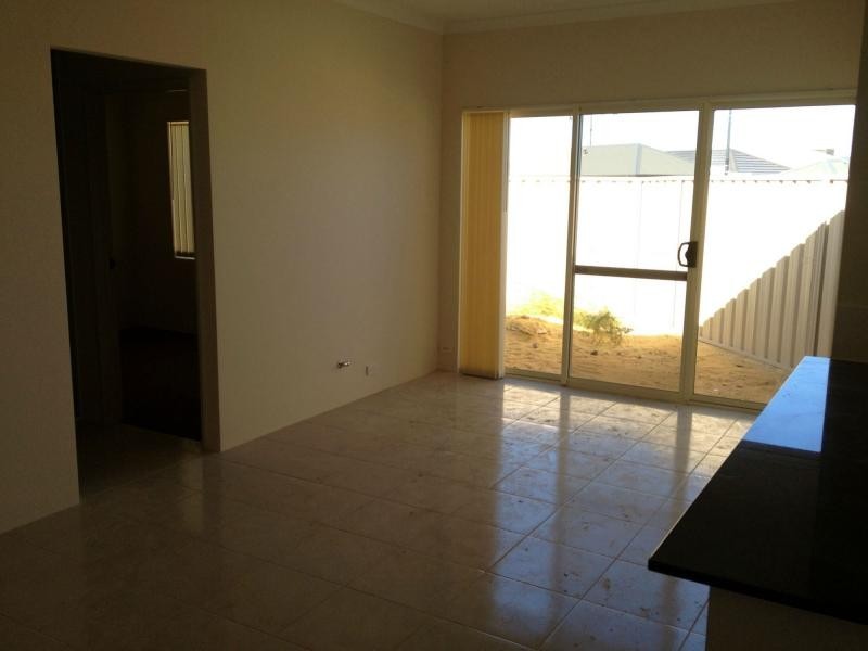 4/6 Ardara Bend, Butler WA 6036