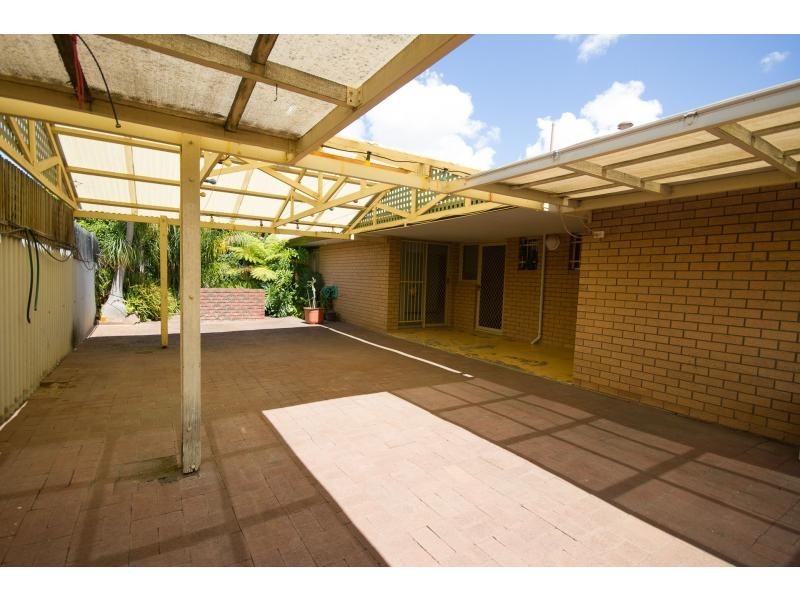 30 Hibiscus Drive, Forrestfield WA 6058