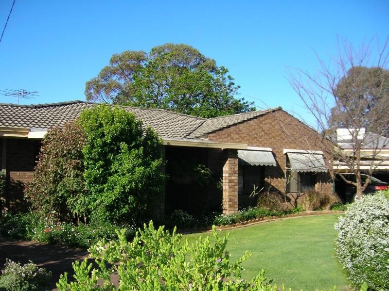 75 Buckingham Road, Swan View WA 6056