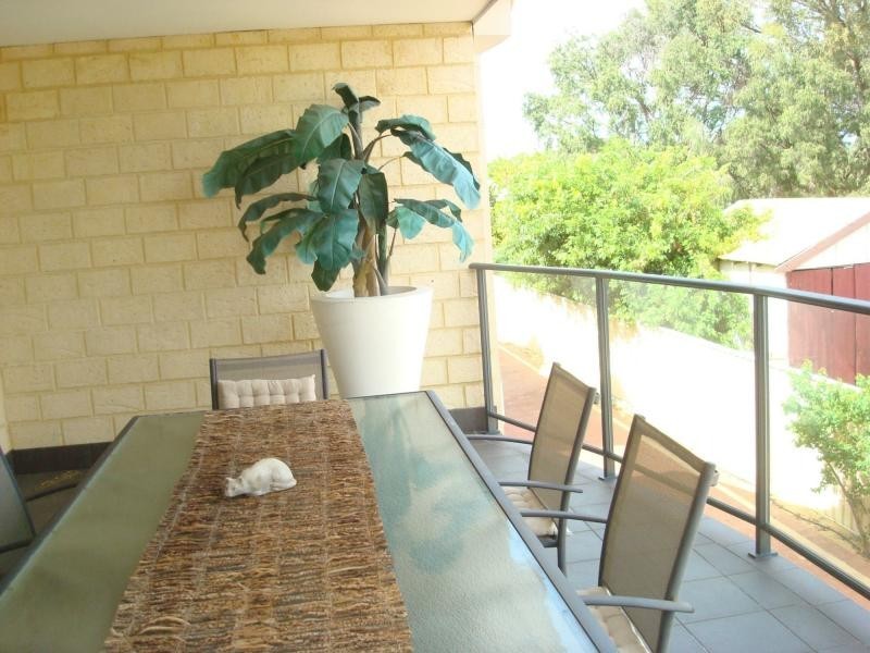 2/27 Cooper Street, Mandurah WA 6210