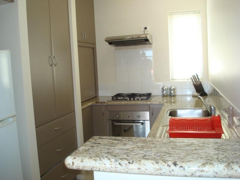 2/27 Cooper Street, Mandurah WA 6210