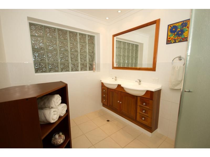 19 Vivian Way, Boya WA 6056
