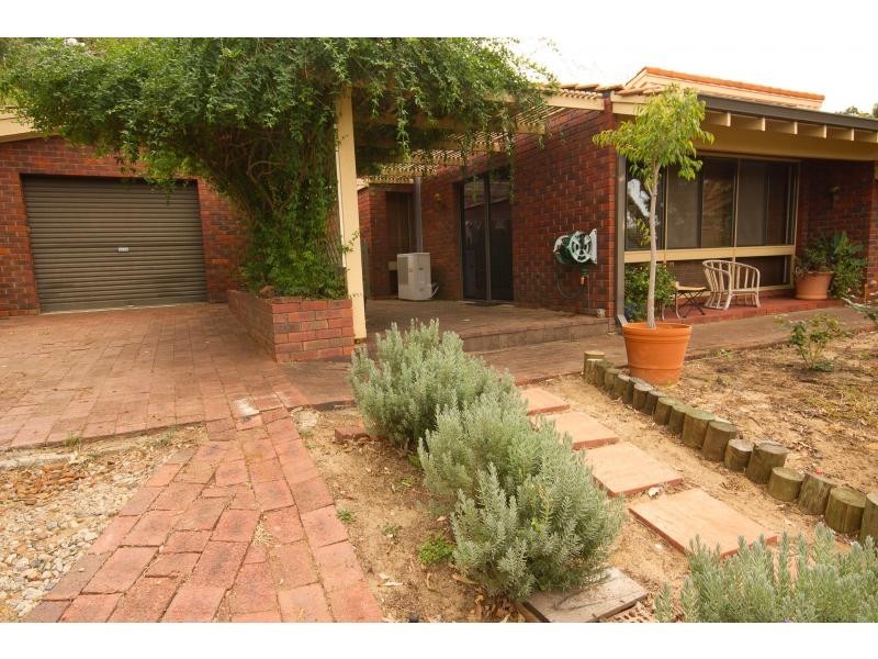 19 Vivian Way, Boya WA 6056
