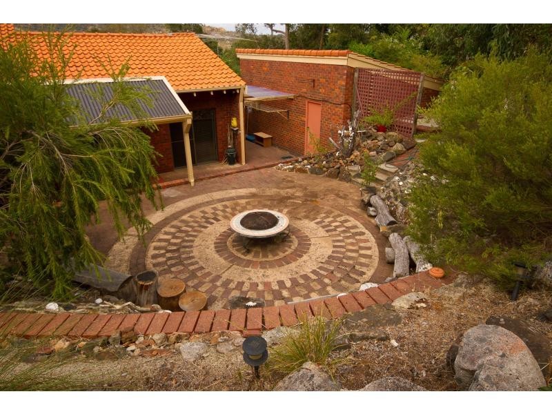 19 Vivian Way, Boya WA 6056