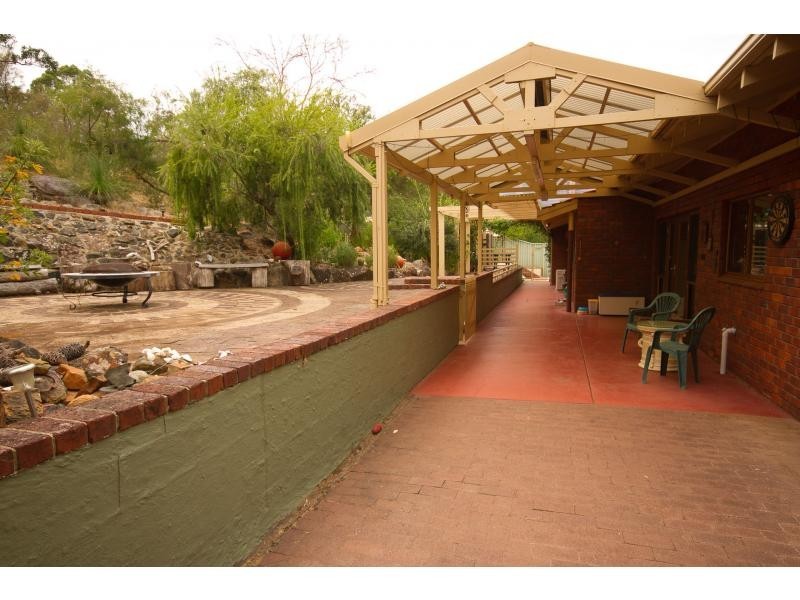 19 Vivian Way, Boya WA 6056